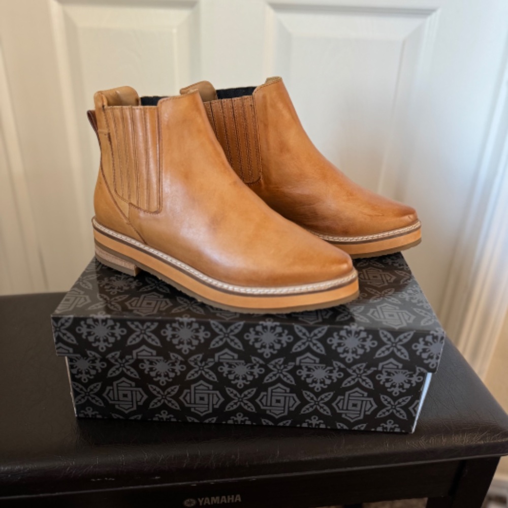 ROOLEE Ankle Boots/Booties - Picture 4 of 5